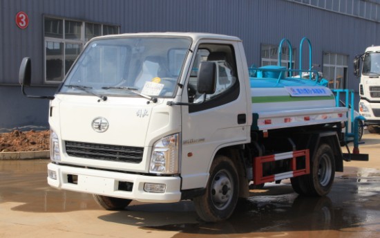 解放藍(lán)牌3噸灑水車高清圖片 解放藍(lán)牌3噸灑水車高清圖片