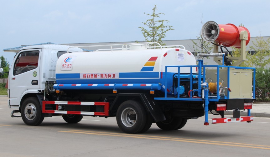 5方東風(fēng)多利卡霧炮車(朝柴發(fā)動機)高清圖片 5方東風(fēng)多利卡霧炮車(朝柴發(fā)動機)高清圖片