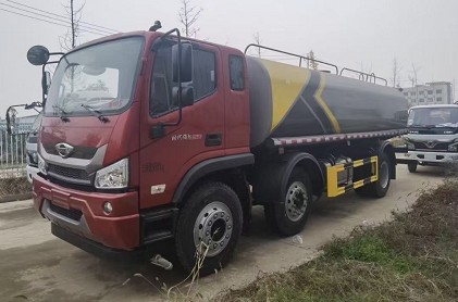 福田時代領(lǐng)航小三軸20方灑水車 福田時代領(lǐng)航小三軸20方灑水車