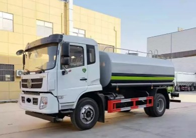 程力12噸灑水車(chē)圖片 程力12噸灑水車(chē)圖片
