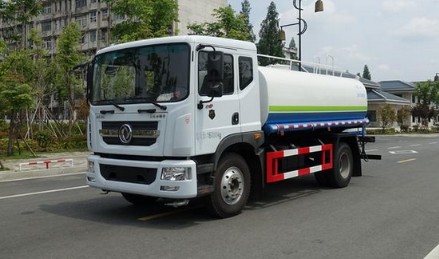 東風(fēng)多利卡國(guó)六12噸灑水車(chē) 東風(fēng)多利卡國(guó)六12噸灑水車(chē)
