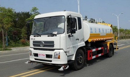 東風(fēng)天錦國(guó)六14噸灑水車(chē) 東風(fēng)天錦國(guó)六14噸灑水車(chē)