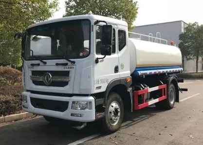 東風(fēng)多利卡D9灑水車 東風(fēng)多利卡D9灑水車